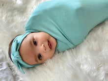 Load image into Gallery viewer, Sky Blue Swaddle Set - Brainy bubble
